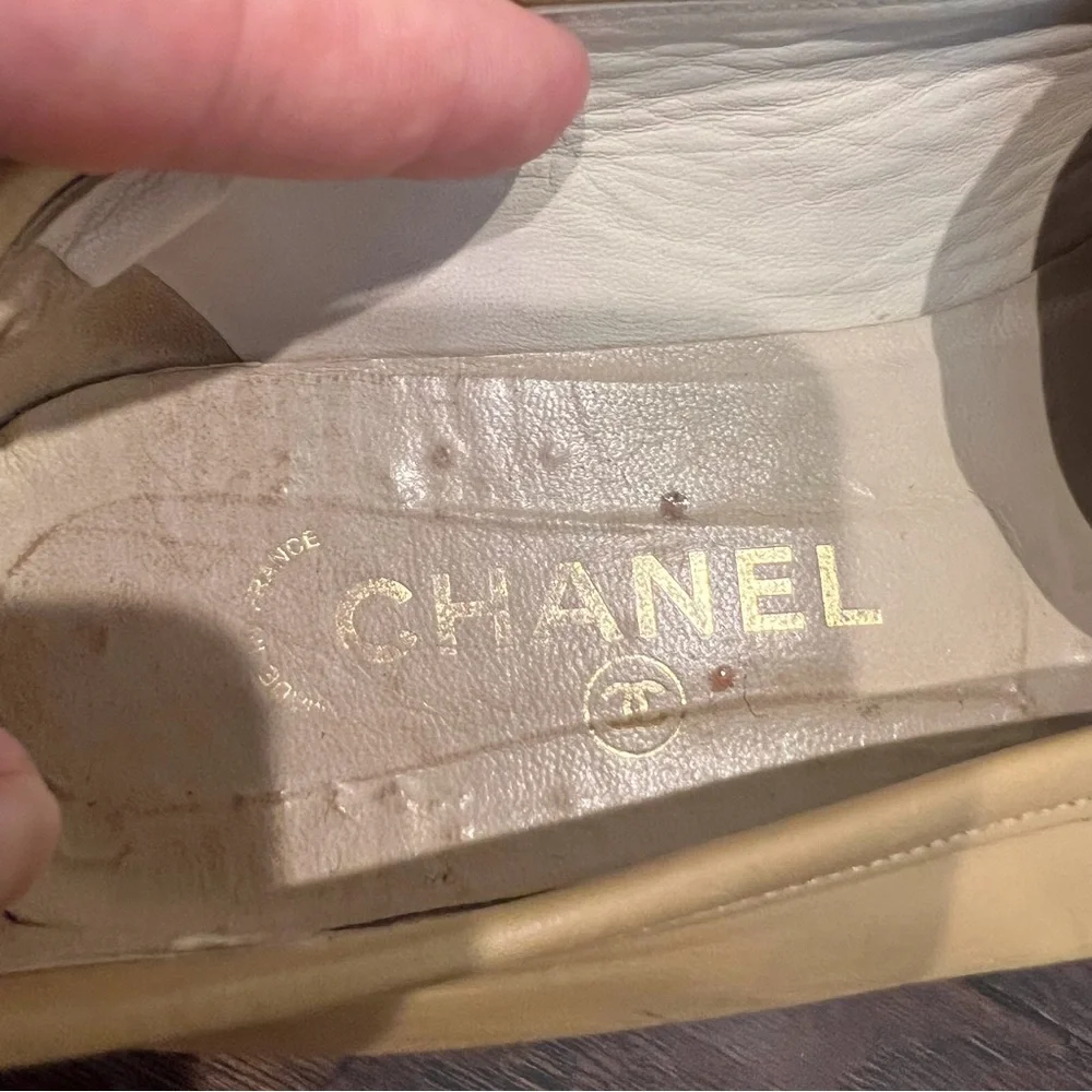 Vintage Chanel Women’s Leather Loafers